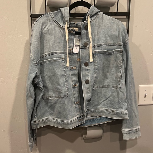 NWT (L) UPWEST STRETCHY HOODED DENIM CROPPED JACKET - Picture 1 of 3